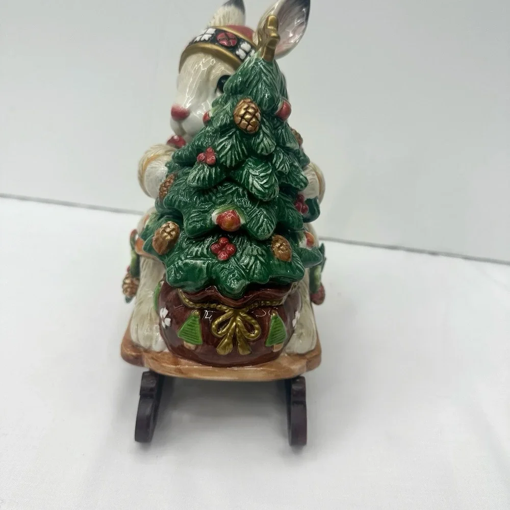 Fitz and Floyd Christmas Lodge Rabbit On A Sleigh With Tree Cookie jar W / Box‎
